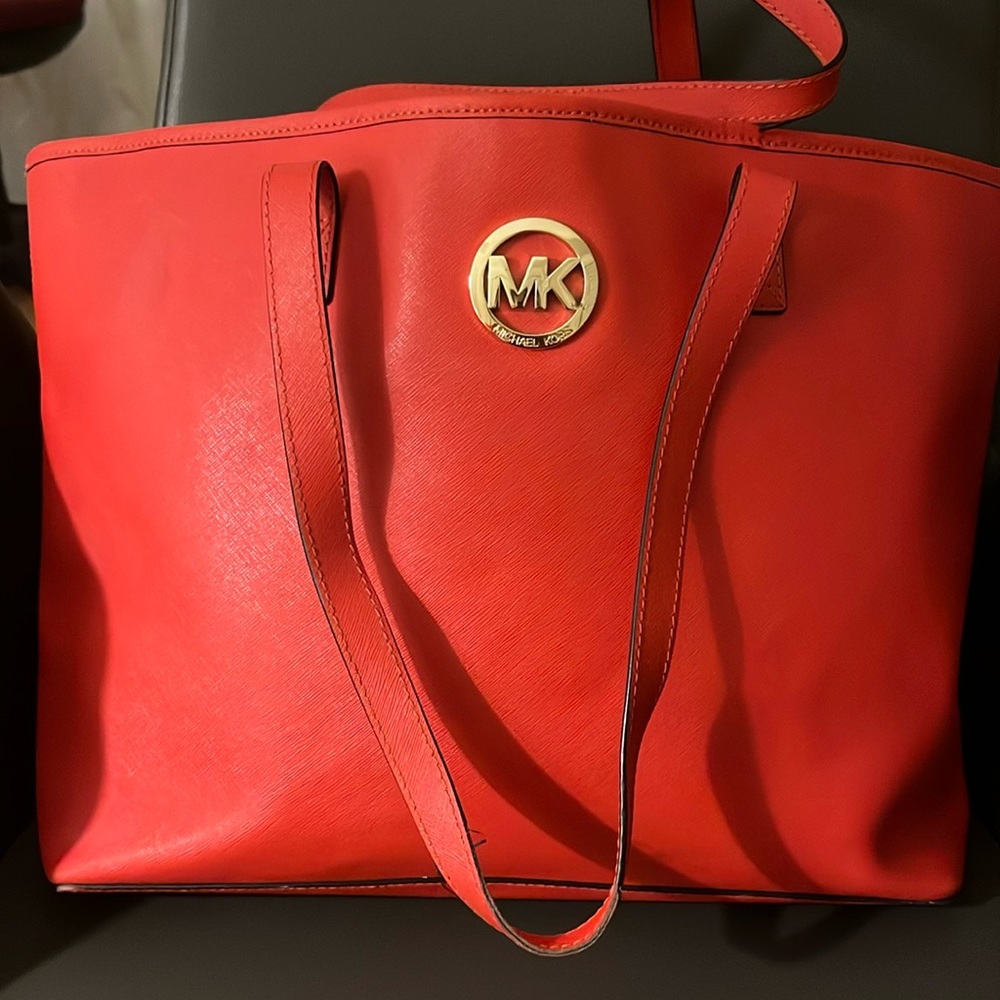 Michael Kors shopping tote Red color
